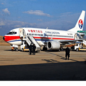 敦煌机场物流航空快运业稳步发展的原因是什么？